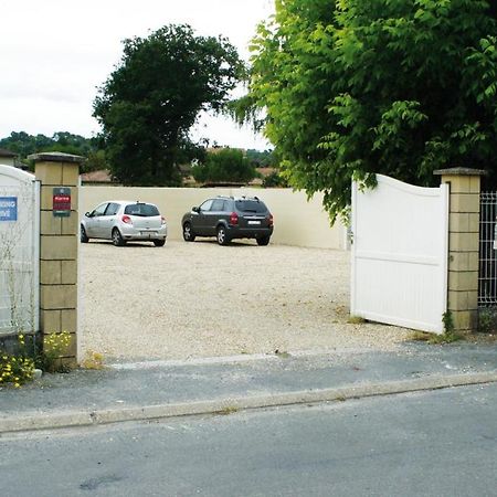 Chambre Les Gites De La Gare Mussidan Exterior photo